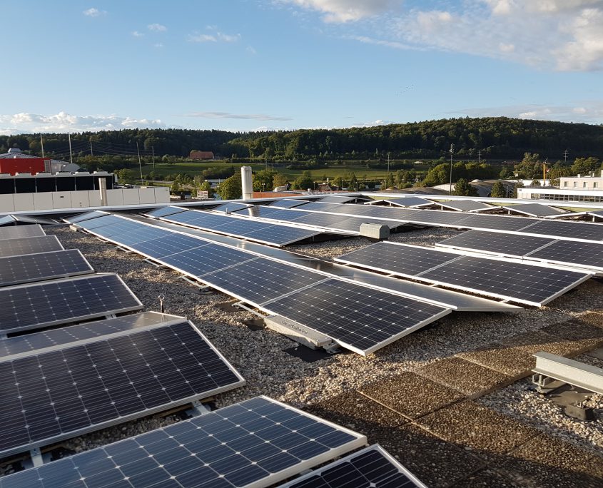 Photovoltaik Solaranlage Gewerbe Soleis AG